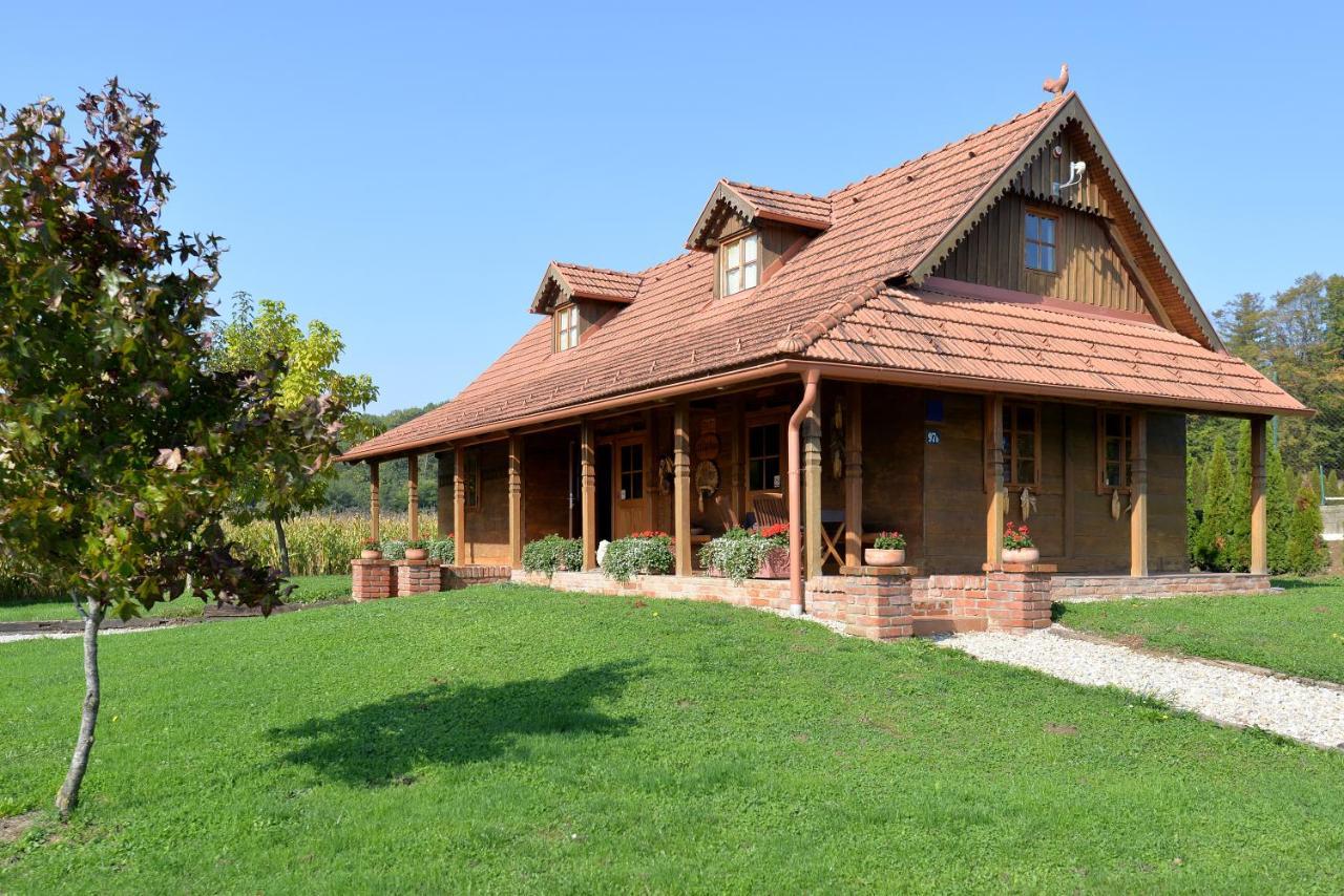 Old Oak House With Pool Villa Marusevec Buitenkant foto